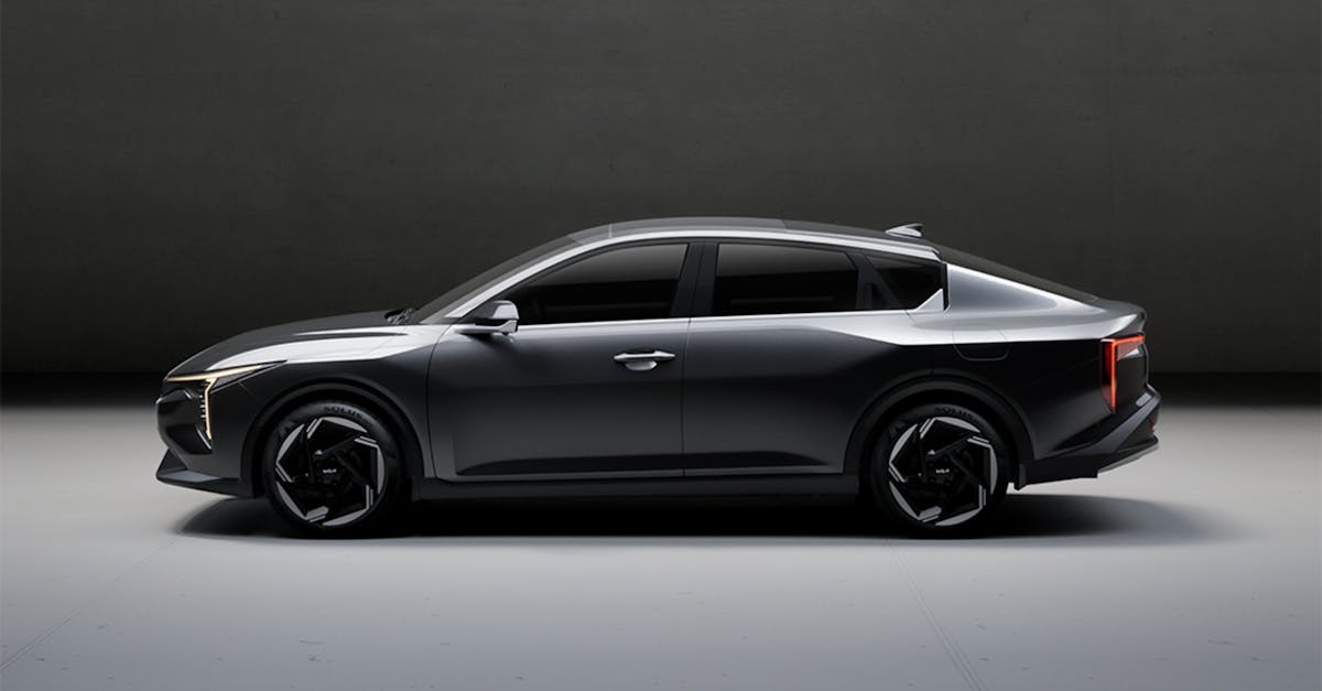 How to Combat Lingering Food Smells in Your Vehicle